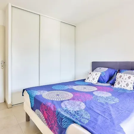 Agreable 2 Pieces Avec Terrasse Et Piscine Roquebrune-sur-Argens